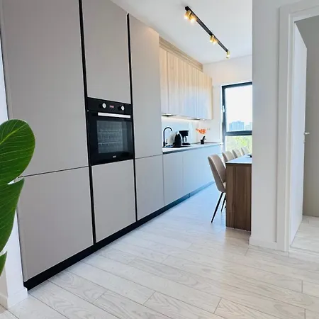 Premium Escape - Bright By Sunlake *