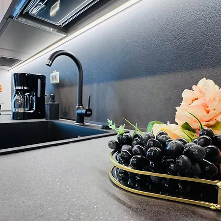 Premium Escape - Bright By Sunlake * Bucharest