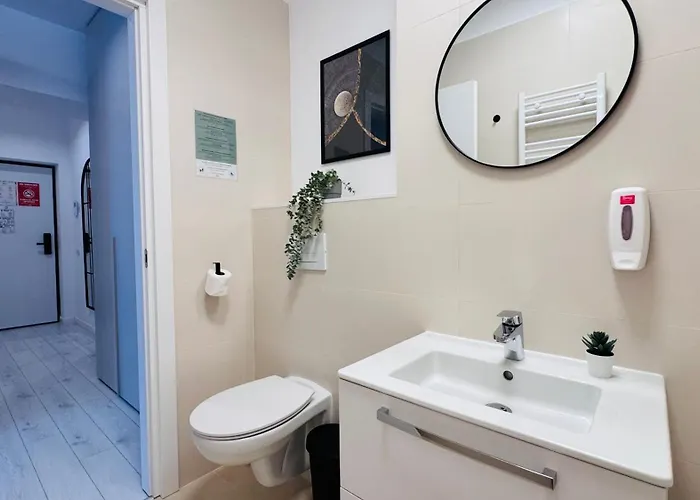 Premium Escape - Bright By Sunlake Apartment Bucharest